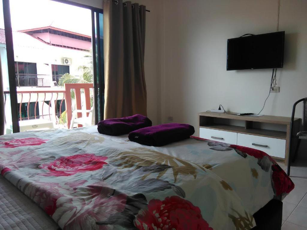 Nb House Otel Phuket Dış mekan fotoğraf