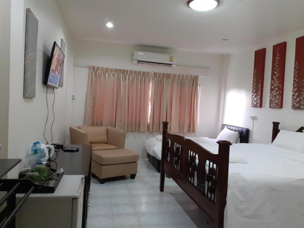 Nb House Otel Phuket Dış mekan fotoğraf